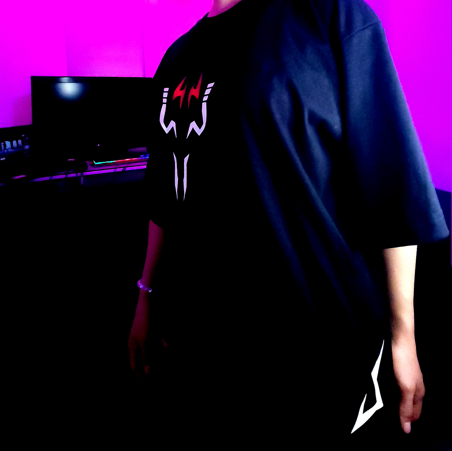 Camiseta Oversize Luminiscente Sukuna